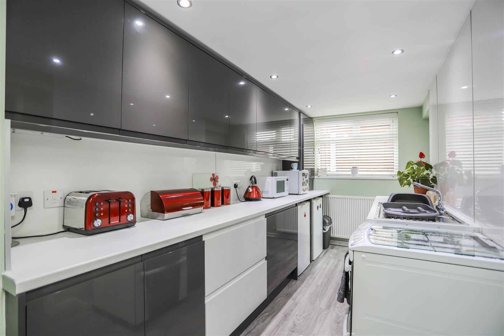 3 Bed End Terrace House For Sale - Main Image